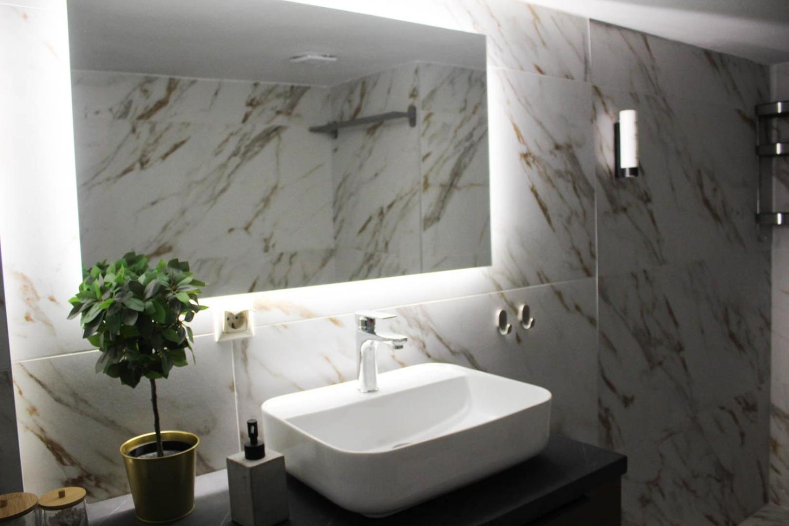 Down Town Luxurious Apartments 6 アレクサンドルポリス エクステリア 写真